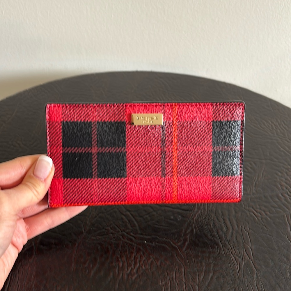 NWOT Kate Spade plaid wallet with coin pocket